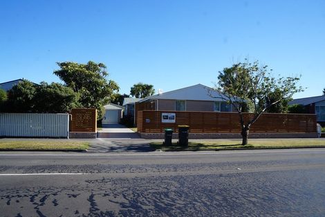 Photo of property in 31 Grahams Road, Ilam, Christchurch, 8041