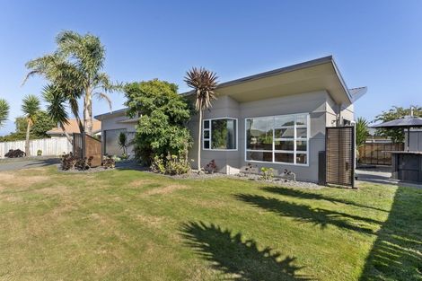 Photo of property in 91 Cedar Drive, Paraparaumu Beach, Paraparaumu, 5032