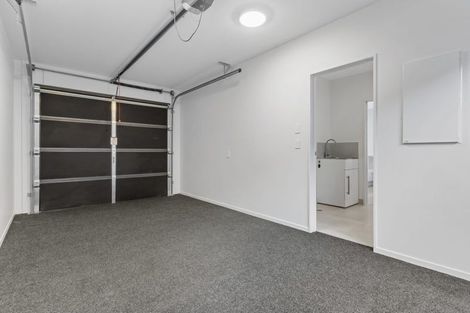 Photo of property in 18 Gosper Road, Takanini, 2112