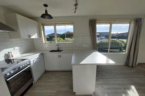 Photo of property in 1/16 Peebles Drive, Hei Hei, Christchurch, 8042