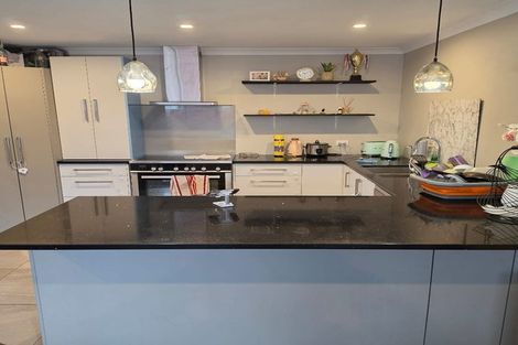 Photo of property in 73 Kippenberger Avenue, Rangiora, 7400