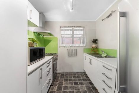 Photo of property in 2/8 Martha Lane, Weymouth, Auckland, 2103