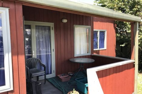 Photo of property in 19 Gilbass Avenue, Hamilton Lake, Hamilton, 3204