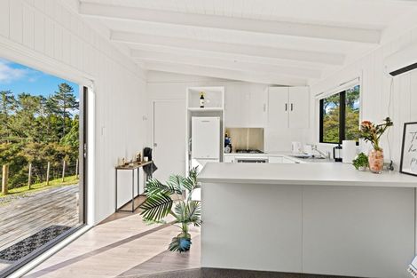 Photo of property in 1041 Woodcocks Road, Kaipara Flats, Warkworth, 0981