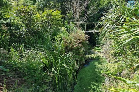 Photo of property in 9 Milton Terrace, Picton, 7220