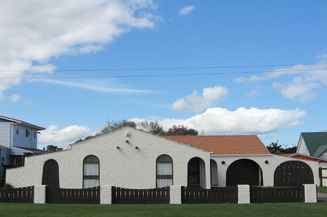 Photo of property in 4 Miro Street, Castlecliff, Whanganui, 4501