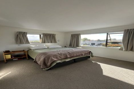 Photo of property in 4 Bennelong Place, Havelock North, 4130