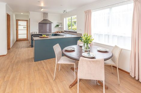 Photo of property in 43 Exeter Crescent, Springvale, Whanganui, 4501