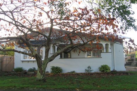 Photo of property in 6 Mahoe Avenue, Takaro, Palmerston North, 4410