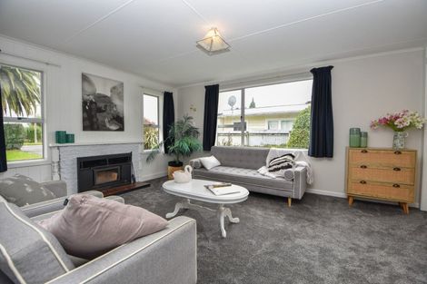 Photo of property in 13 Augustus Street, Carterton, 5713