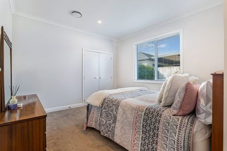 Photo of property in 15 Flavell Drive, Orewa, 0931