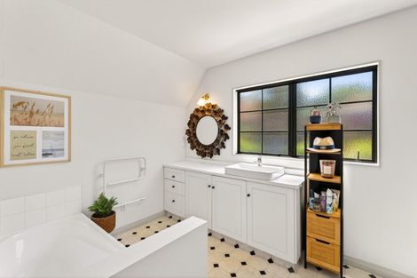 Photo of property in 19a Tainui Drive, Havelock North, 4130