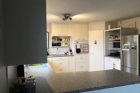 Photo of property in 1/17 Mossford Green, Pahurehure, Papakura, 2113