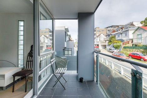 Photo of property in 4h/1 Hanson Street, Mount Cook, Wellington, 6021