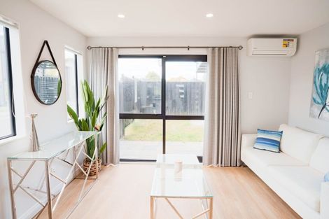 Photo of property in 79c Kindergarten Drive, Conifer Grove, Takanini, 2112