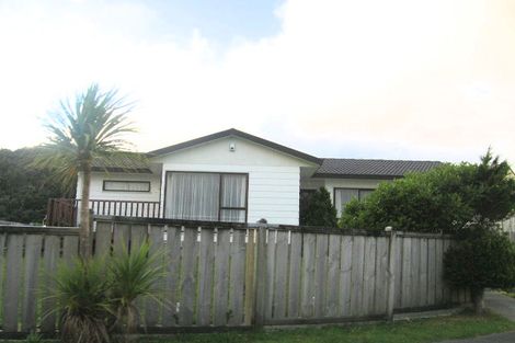 Photo of property in 3-5 Cathie Place, Karori, Wellington, 6012