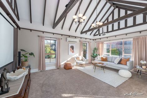 Photo of property in 15 Johnswood Grove, Clouston Park, Upper Hutt, 5018