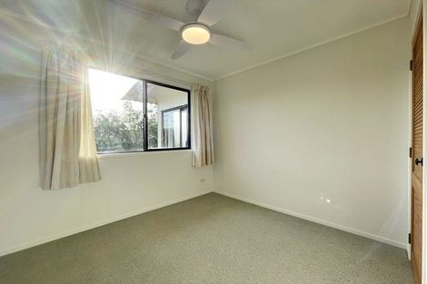 Photo of property in 1/4 Rakino Avenue, Manly, Whangaparaoa, 0930