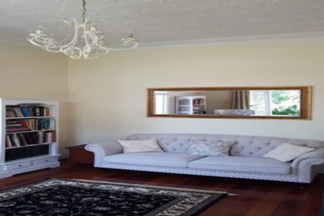 Photo of property in 16 Malvern Road, Morningside, Auckland, 1022