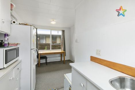 Photo of property in 2/15 Douglas Street, Waiwhetu, Lower Hutt, 5010