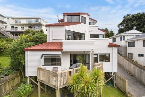 Photo of property in 86 Wade River Road, Stanmore Bay, Whangaparaoa, 0932