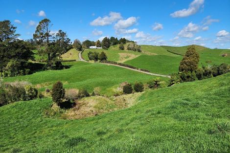 Photo of property in 868 Upland Road, Egmont Village, New Plymouth, 4372