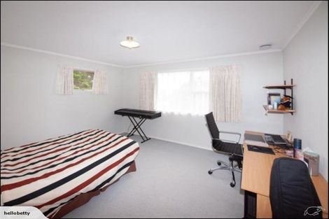 Photo of property in 17 Hawtrey Terrace, Churton Park, Wellington, 6037