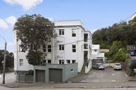 Photo of property in 2 Brooklyn Terrace, Brooklyn, Wellington, 6021