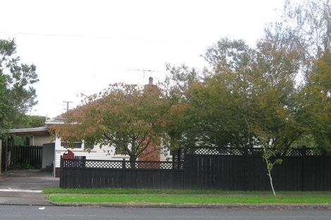 Photo of property in 3 Kimpton Road, Papatoetoe, Auckland, 2025