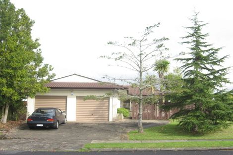 Photo of property in 37 Walworth Avenue, Pakuranga Heights, Auckland, 2010