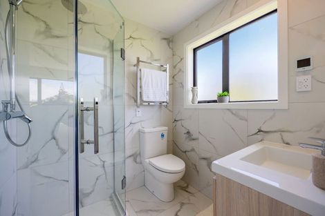 Photo of property in 4/20 Williamson Avenue, Belmont, Auckland, 0622