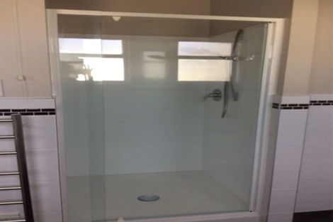 Photo of property in 2/935 Cameron Road, Gate Pa, Tauranga, 3112