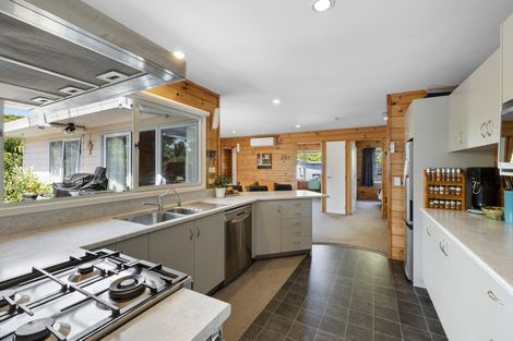 Photo of property in 12 Frank Frethey Place, Highlands Park, New Plymouth, 4312
