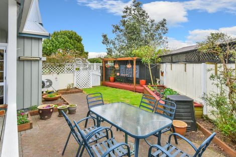 Photo of property in 1 Tington Avenue, Wattle Downs, Auckland, 2103