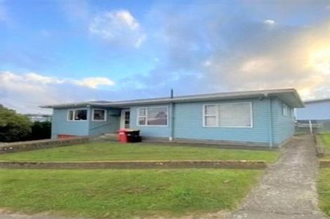 Photo of property in 9 Baylands Drive, Newlands, Wellington, 6037