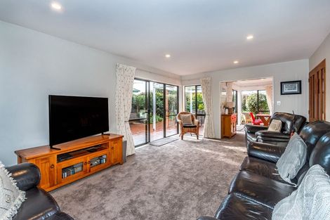 Photo of property in 1/4 Parkwood Place, Parklands, Christchurch, 8083