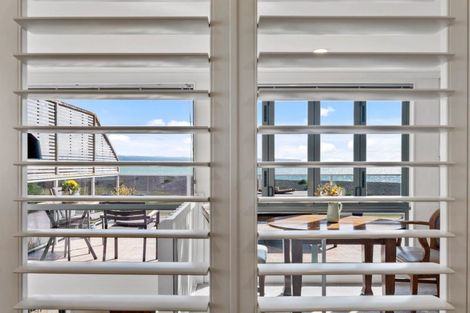 Photo of property in 2 North Terrace, Westshore, Napier, 4110