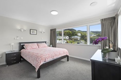 Photo of property in 19 Pembroke Street, Tawa, Wellington, 5028