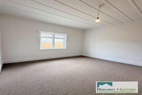 Photo of property in 12 Hutchinson Avenue, New Lynn, Auckland, 0600