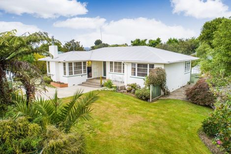Photo of property in 4 Duna Place, Takaro, Palmerston North, 4412