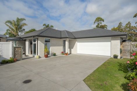 Photo of property in 25b Augusta Rise, Omokoroa, 3114