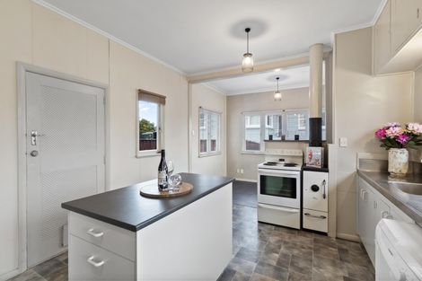 Photo of property in 2 Turnbull Crescent, Morrinsville, 3300