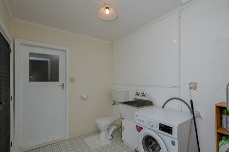 Photo of property in 49 Holland Crescent, Bulls, 4818