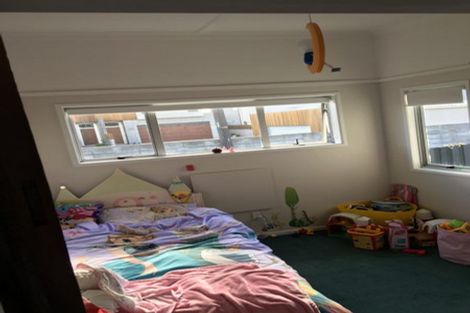 Photo of property in 3 French Street, Moturoa, New Plymouth, 4310