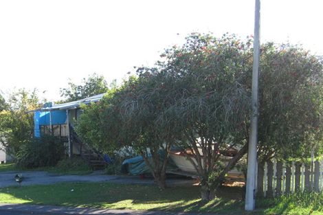 Photo of property in 102 Moire Road, West Harbour, Auckland, 0618