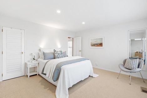 Photo of property in 18 Tizard Road, Birkenhead, Auckland, 0626