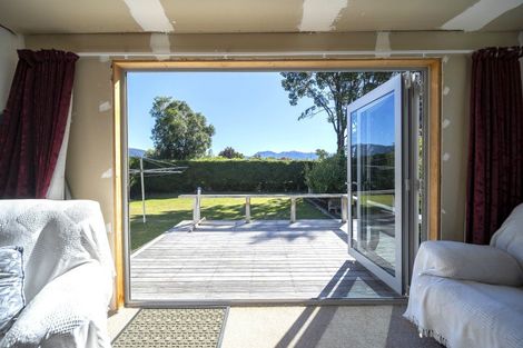 Photo of property in 221 Milford Road, Te Anau, 9600