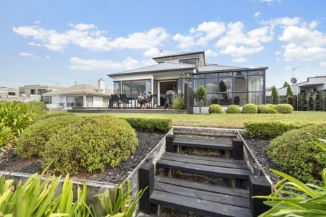 Photo of property in 16 Minchin Crescent, St Andrews, Hamilton, 3200