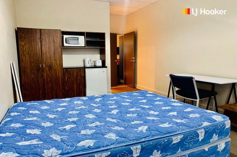 Photo of property in 5 Anzac Avenue, Dunedin Central, Dunedin, 9016