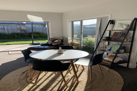 Photo of property in 10 Tilly Lane, Huapai, Kumeu, 0810